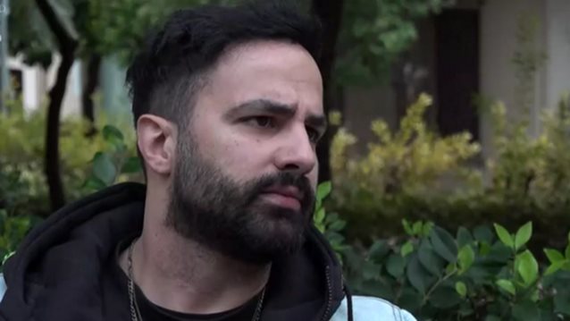 Ο Νίκος Αναγνωστόπουλος &amp; η αποκάλυψη για τη σωματική κακοποίηση που δέχθηκε από σκηνοθέτη