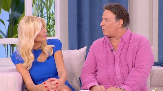 Η αποκάλυψη του Χάρη Ρώμα για προσωπική του ζωή &amp; η αντίδραση της Φαίης Σκορδά: "Κάτσε περίμενε. Αλλού το πήγαινα, αλλού μου το έφερες"