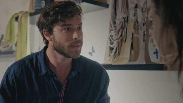 Το Τατουάζ: Νέες εξελίξεις: Ο Αλέξανδρος ασκεί βέτο στην Όλγα, για την αναγνώριση πατρότητας της κόρης του