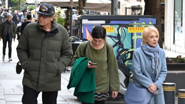 Γιάννης Μπέζος, Ναταλία Τσαλίκη &amp; Ηρώ Μπέζου σε καθημερινές στιγμές