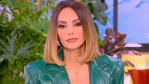 Μπέττυ Μαγγίρα: "Δεν το καταλαβαίνω τέτοιο μένος και οργή"