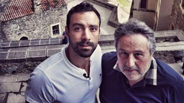 Σάκης Τανιμανίδης: Ο πατέρας του εξομολογείται: «Δεν θέλω τα νέα παιδιά που τον βλέπουν να μείνουν στο αν είναι ωραίος, αν έχει ωραία μπράτσα»