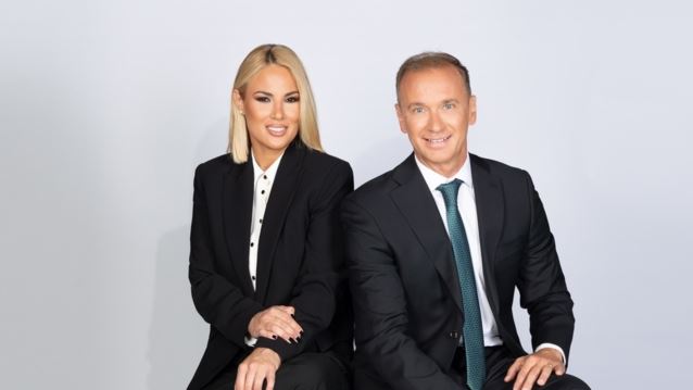 Η Ντόρα Κουτροκόη και ο Γιώργος Γρηγοριάδης είναι το νέο τηλεοπτικό δίδυμο του ACTION 24