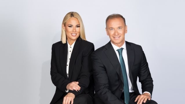 Η Ντόρα Κουτροκόη και ο Γιώργος Γρηγοριάδης είναι το νέο τηλεοπτικό δίδυμο του ACTION 24