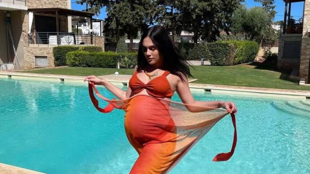 Έλενα Τσαγκρινού: "Τα κιλά της εγκυμοσύνης δημιούργησαν πρόβλημα στις επαγγελματικές μου υποχρεώσεις''