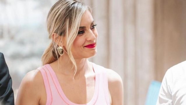 Ένα ξανθό κορίτσι με κοτσιδάκια | Η Ελεονώρα Μελέτη στην παιδική της ηλικία, πριν από 40 χρόνια