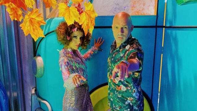 Νίκος Μουτσινάς: Το μήνυμα μετά τη διακοπή της πρεμιέρας του