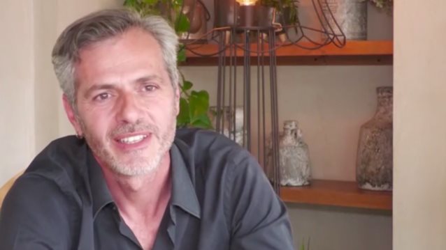 Μάριος Αθανασίου: "Αισθάνομαι λίγο αμήχανα να μιλάω για τη Μαρία Σολωμού"