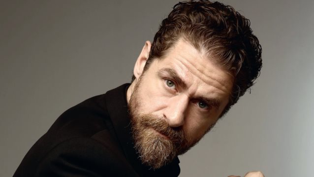 Μόνο στο Yupiii! "Ο Τιμωρός" χτυπά τους Κομνηνούς εκεί που πονάνε