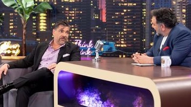 Δημήτριος Μάλλιος: &quot;Τα προβλήματα της Ελλάδας δεν είναι δικά μου, εγώ είμαι πολύ τυχερός άνθρωπος&quot;