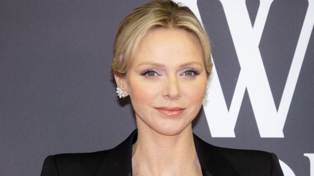 Hollywood Report | Η πριγκίπισσα του Μονακό στο κόκκινο χαλί &amp; η αγνώριστη Katie Holmes στη NY