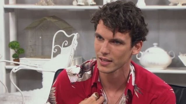 Ο Βασίλης Μίχας &amp; το απίστευτο περιστατικό στην Κίνα όταν τον δάγκωσε ένας οδηγός Uber!