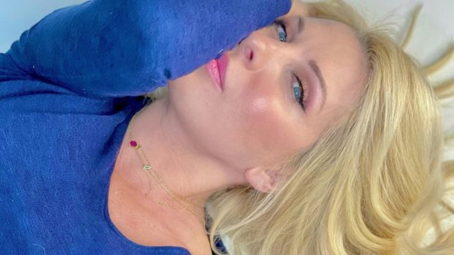 Ολική επαναφορά! Η Ελένη Μενεγάκη στη σκηνή των Mad Video Music Awards 2021