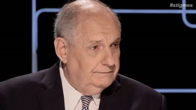 Αυστηρή προειδοποίηση από τον Τέρενς Κουίκ: Το βιβλίο που θέλω να γράψω θα λέγεται &quot;Οι ντόμπροι και οι πισώπλατοι&quot;