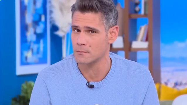 Δημήτρης Ουγγαρέζος: &quot;Ρώτησα το ChatGPT γιατί δεν έχω κοπέλα και μου απάντησε...&quot;