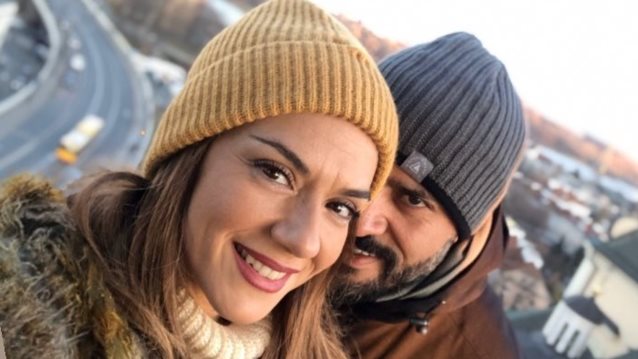 Βάσω Λασκαράκη: Η στιλιστικά τολμηρή βραδινή της εμφάνιση πλάι στον Λευτέρη Σουλτάτο
