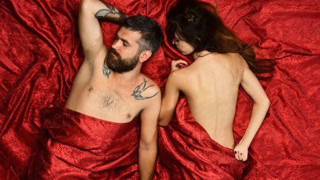 Γιατί το σεξ βοηθάει στο να κάνεις πολύ καλύτερο ύπνο
: Μια νέα έρευνα ρίχνει φως στις κρεβατοκάμερές μας