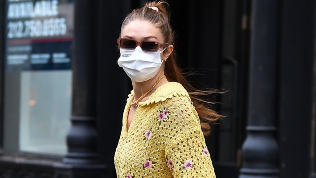H Gigi Hadid επιβεβαίωσε με μία εμφάνιση την top τάση της σεζόν