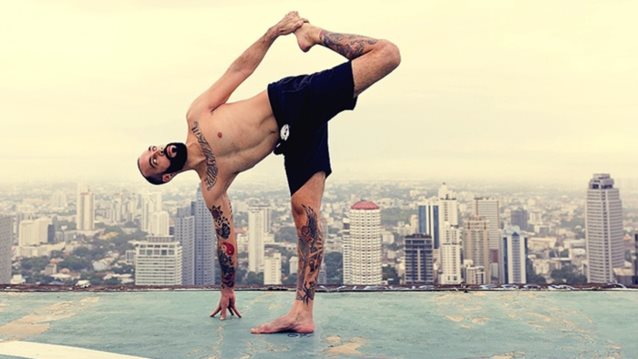 Ασκήσεις γιόγκα για ευλυγισία, αντοχή και τόνωση του μυϊκού συστήματος
: Μάθε πώς μερικές ασάνες μπορούν να μεταμορφωθούν σε μια πλήρη προπόνηση