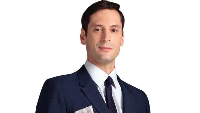 Ο Σπύρος Σταμούλης μεταμορφώνεται στον πιο &quot;κακό&quot; της σεζόν και το Twitter λατρεύει να τον μισεί