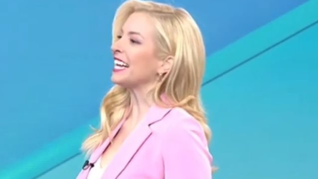 Η Μαρία Αναστασοπούλου στην πρώτη της εμφάνιση στο &quot;Καλοκαίρι μαζί&quot;