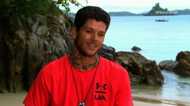 Mike: Τα δάκρυα για την οικογένεια του &amp; η αποκάλυψη πως είναι υιοθετημένος