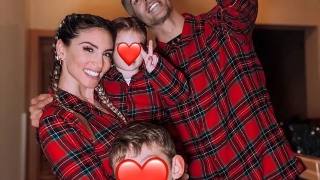 Αθηνά Οικονομάκου | Η matchy matchy εμφάνιση με τον Μπρούνο Τσερέλα και τα παιδιά της