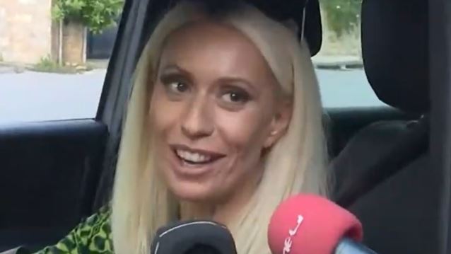 Η Μαρία Μπακοδήμου "τελειώνει" τις φήμες περί Νίκου Αλιάγα στο J2US