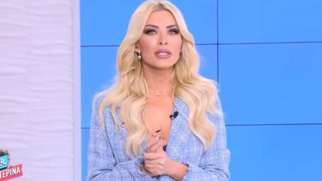 Κατερίνα Καινούργιου: "Θέλω έναν άντρα να μου κρατάει το χέρι και στο πεντικιούρ"