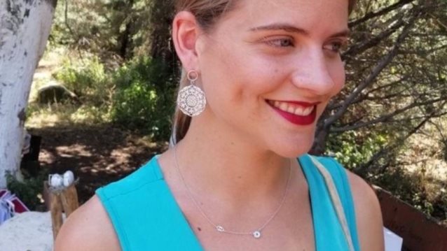 Δανάη Μιχαλάκη 
: 10 φωτογραφίες της «Δρόσως» από τις «Άγριες Μέλισσες»
