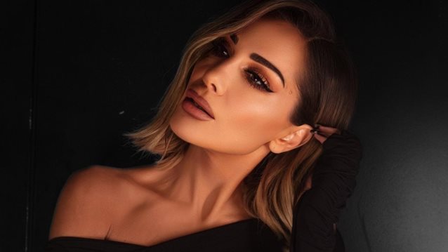 Η Δέσποινα Βανδή τραγουδά &quot;Ya Habibi&quot; μαζί με τους Kings και προκαλεί πανικό