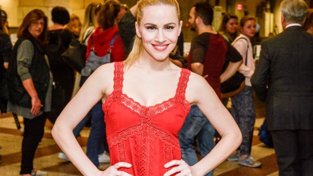 Νάντια Μπουλέ: Η παράσταση «EVITA» στο μετρό Συντάγματος: Φωτογραφίες