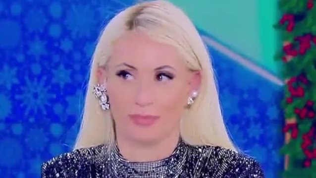 Μαρία Μπακοδήμου: &quot;Οι άλλες τραβάνε και το ξεχειλώνουν&quot;