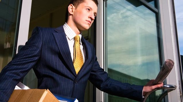 Πριν παραιτηθείς από τη δουλειά
: Να τι πρέπει να ρωτήσεις τον εαυτό σου!