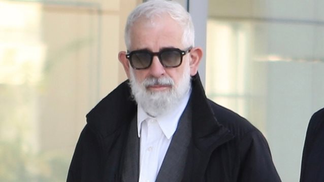 Απολογείται ο Φιλιππίδης: &quot;Εχω κάνει λάθη, αλλά όχι εγκλήματα - Ελπίζω να μην έχω το τέλος του Σωκράτη&quot;