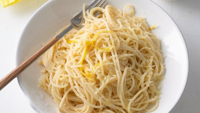 Συνταγή: Μακαρονάδα με Λεμόνι: Μια διαφορετική εκδοχή στα μακαρόνια