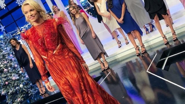 Βίκυ Καγιά: Mamma mia! Η τρυφερή φωτογραφία με τα παιδιά της στην αγκαλιά της