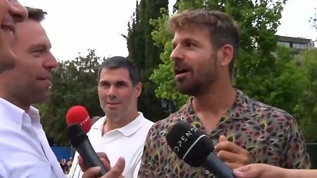 Aide-mémoire | Καλός Κασσελάκης, αρκεί να μιλά στην κάμερα μας