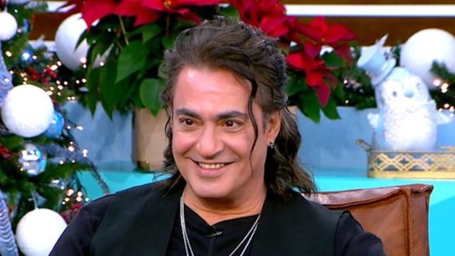 Διονύσης Σχοινάς: &quot;Με την Καίτη είναι γκομενικό ακόμα το πράγμα, τη θέλω και με θέλει τρελά!&quot;