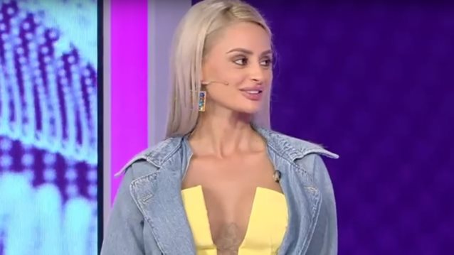 My Style Rocks | Τη δίκασαν με το καλησπέρα: "Αποκαλυπτικό, κακοραμμένο, φθηνό"