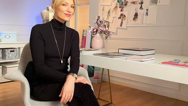 Tο κοτλέ παντελόνι της Βίκυς Καγιά είναι budget friendly και ιδανικό για όλες τις ώρες