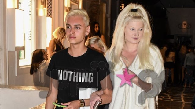 Τζούλια Αλεξανδράτου: Αγνώριστη στη Μύκονο! Δείτε τα στιγμιότυπα