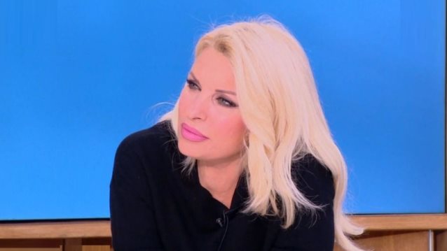 Ελένη Μενεγάκη: &quot;Προσπαθώ να είμαι μαζεμένη με τα παιδιά γιατί... καταλαβαίνω&quot;