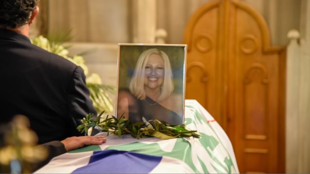 Το τελευταίο αντίο στην Φώφη Γεννηματά - Ήταν όλοι εκεί για να την αποχαιρετήσουν