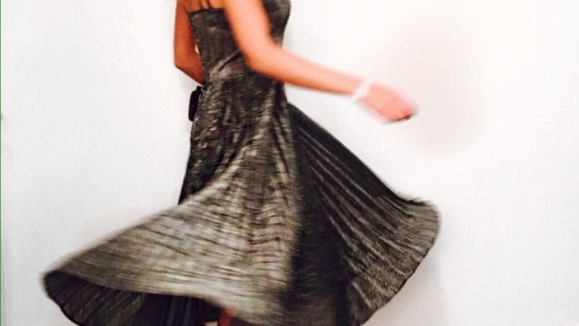 Στέλλα Καλλή: Τα κομψά looks επί σκηνής: Όλες οι λεπτομέρειες