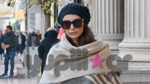 Μπέττυ Μαγγίρα: Her Style Rocks! Δείτε την σε καθημερινές στιγμές με την κόρη της