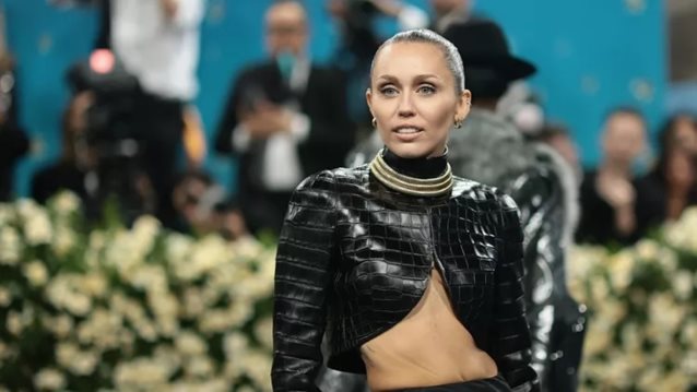 Στην εντατική η Miley Cyrus: &quot;Nόμιζα πως αυτή θα είναι η τελευταία μου μέρα&quot;