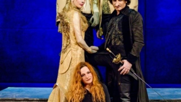 «Συρανό Ντε Μπερζεράκ»: Στο Παλλάς μέχρι 13 Απριλίου: Δείτε φωτογραφίες από την παράσταση και βίντεο από τις πρόβες