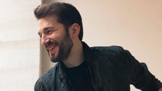 Θοδωρής Βουτσικάκης: &quot;Αμέσως ένιωσα ότι θέλω να το τραγουδήσω&quot;