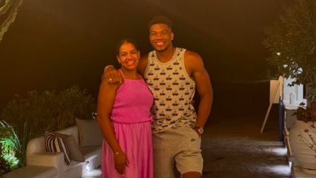 Στη Μύκονο περνά τις πρώτες μέρες του γάμου του ο Γιάννης Αντετοκούνμπο